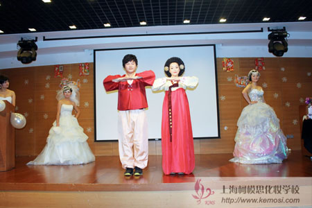 2012圣诞晚会 柯模思师生联欢热闹非凡